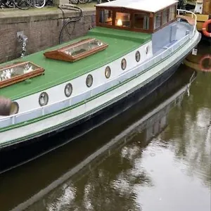 Luxury Historic Boat Botel Amsterdam